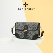 Ůʿ�����¿�Baellerry �r��ʮ�ֻ�ײɫ���ۆμ�б���Ů��