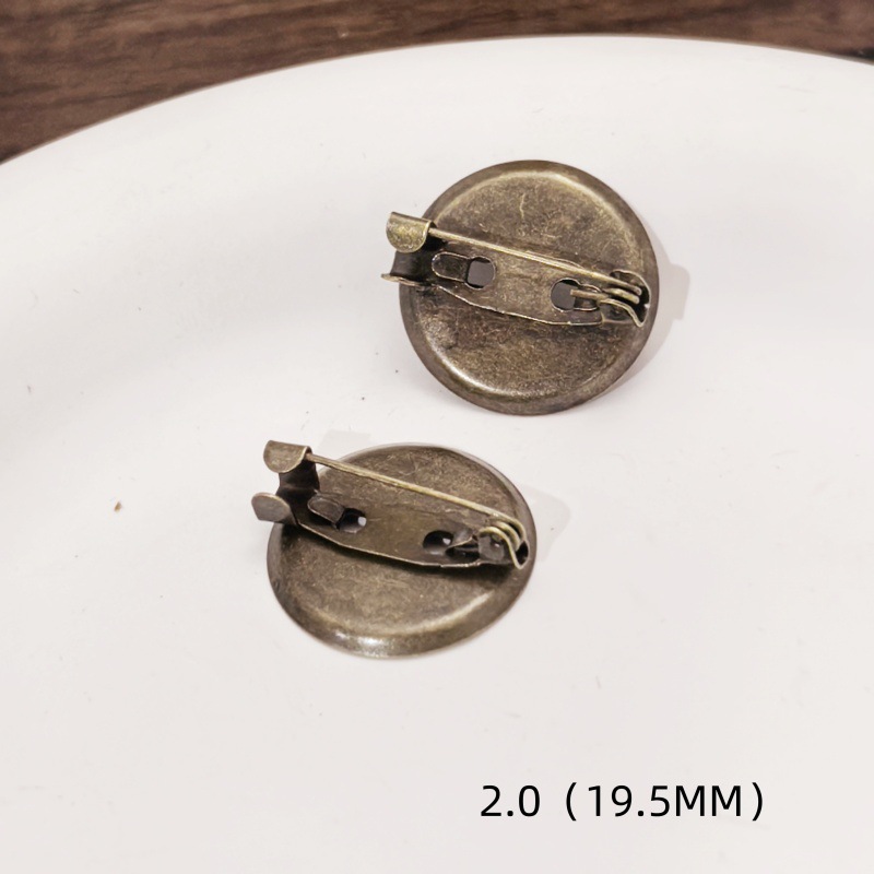 Bronze, 19.5mm