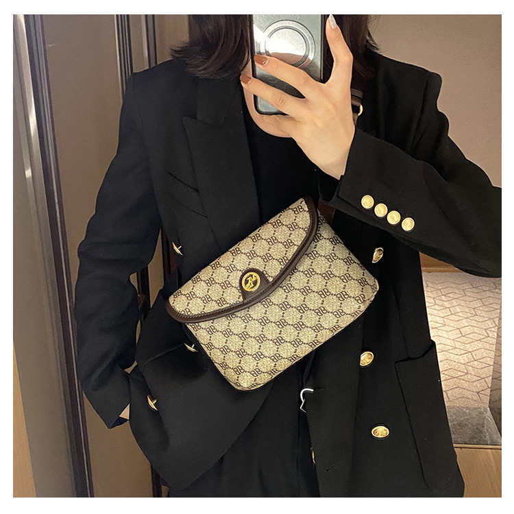 Borse piccole da donna 2023 nuova moda trendy borsa a tracolla stampata retrò borsa da petto versatile borsa quadrata a tracolla singola temperamento_voghion.com