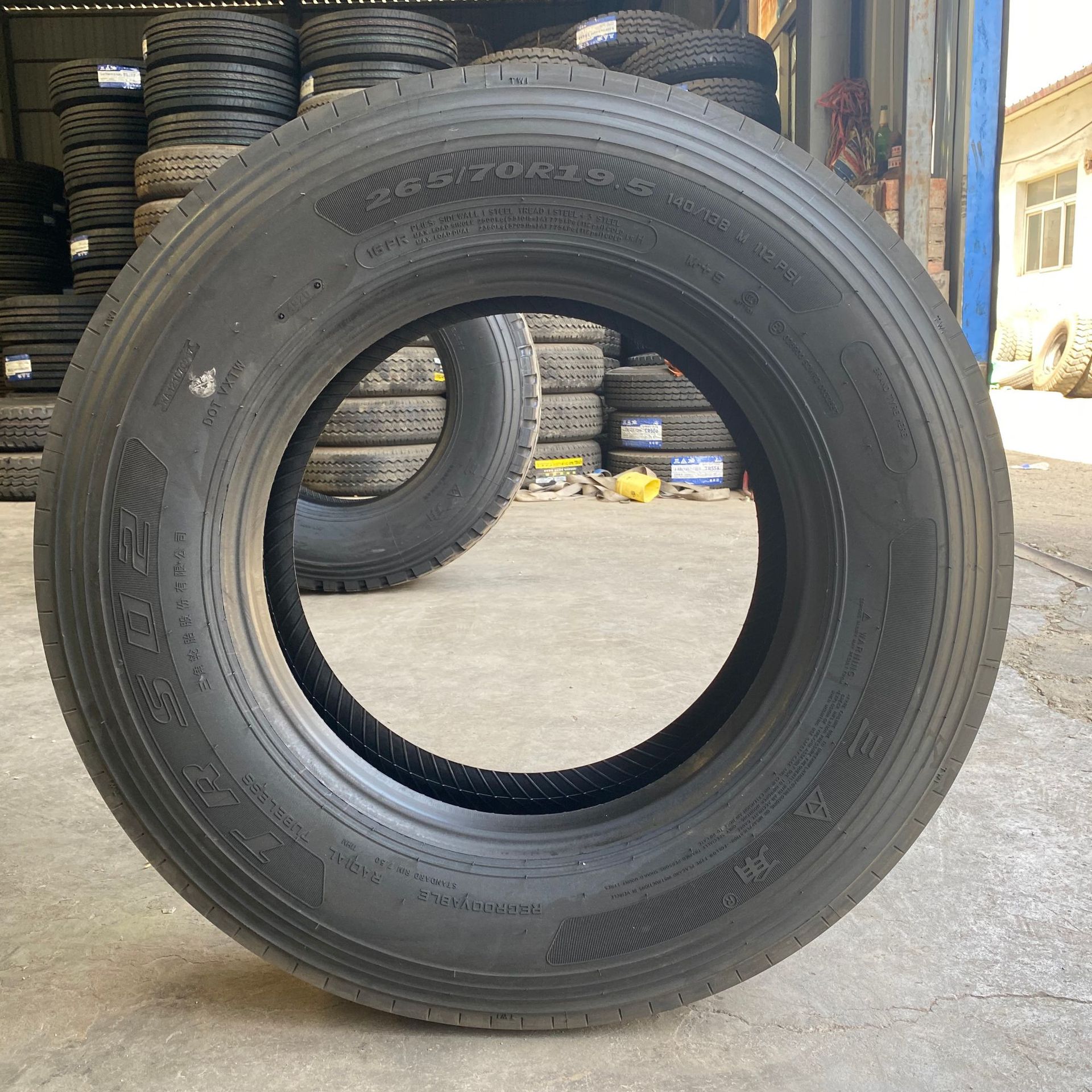 Truck tires 265/70R19.5 275/70R22.5 285/75R24.5 all-steel truck vacuum tires