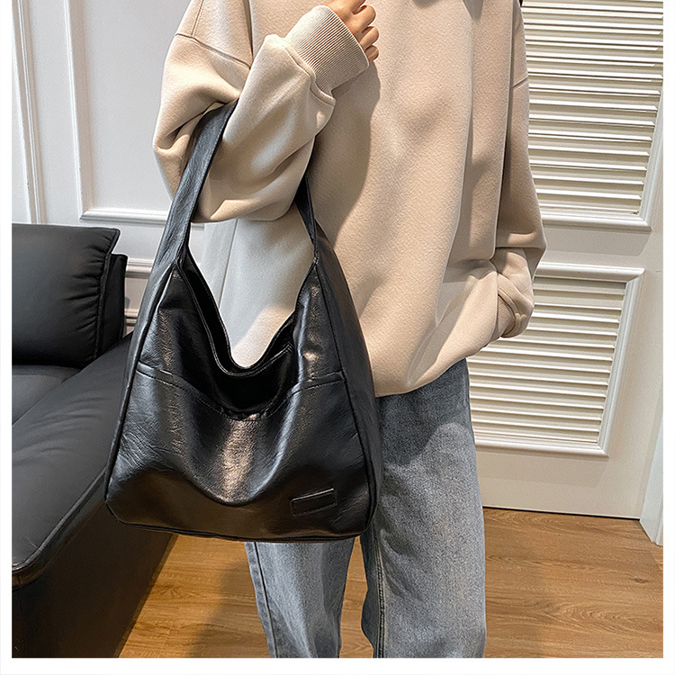 Large-capacity female 2024 new autumn and winter soft leather bucket bag, commuter tote bag, college student class single-shoulder bag undefined