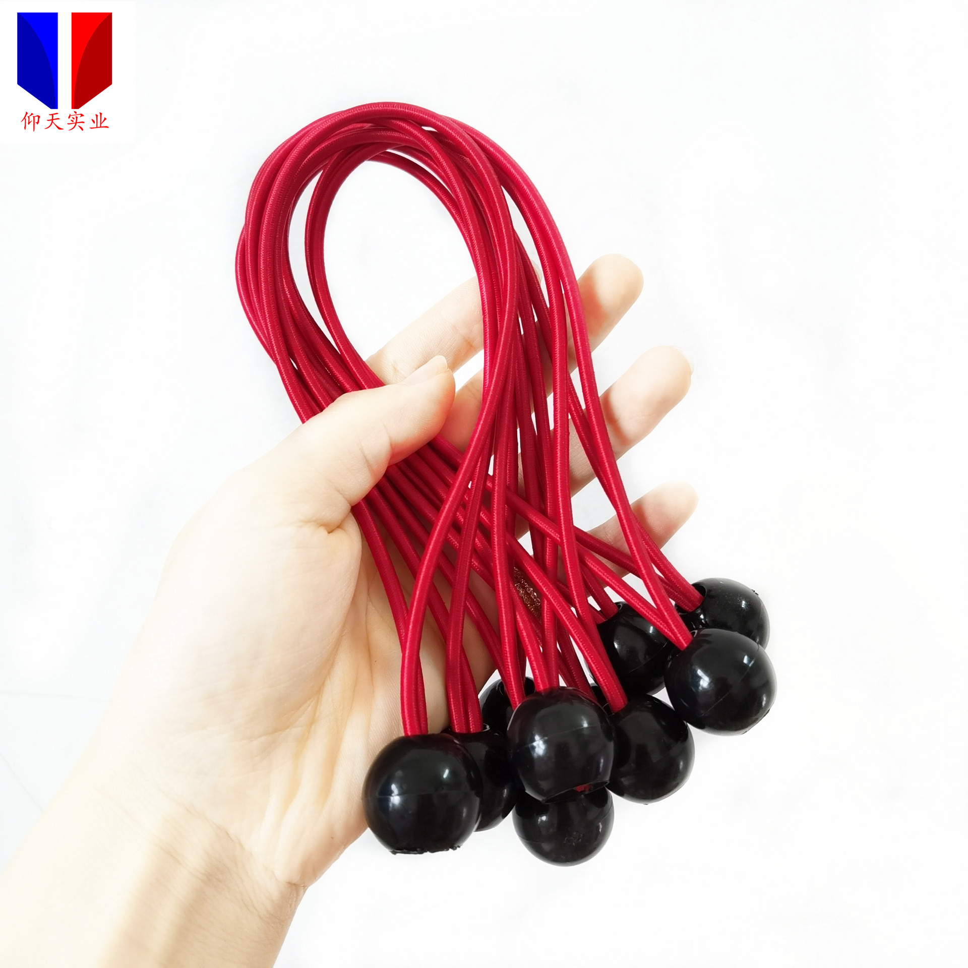 Bola roja de la cuerda