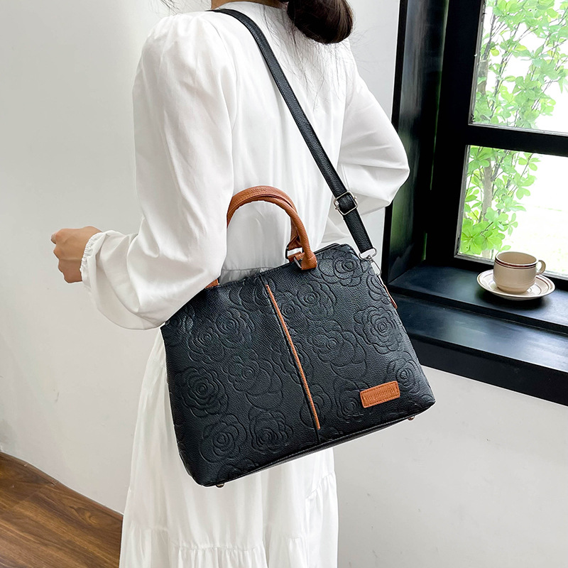2024 new cross-border handbag, a large-capacity single-shoulder cross-border bestseller with soft leather embossed single-shoulder for women undefined