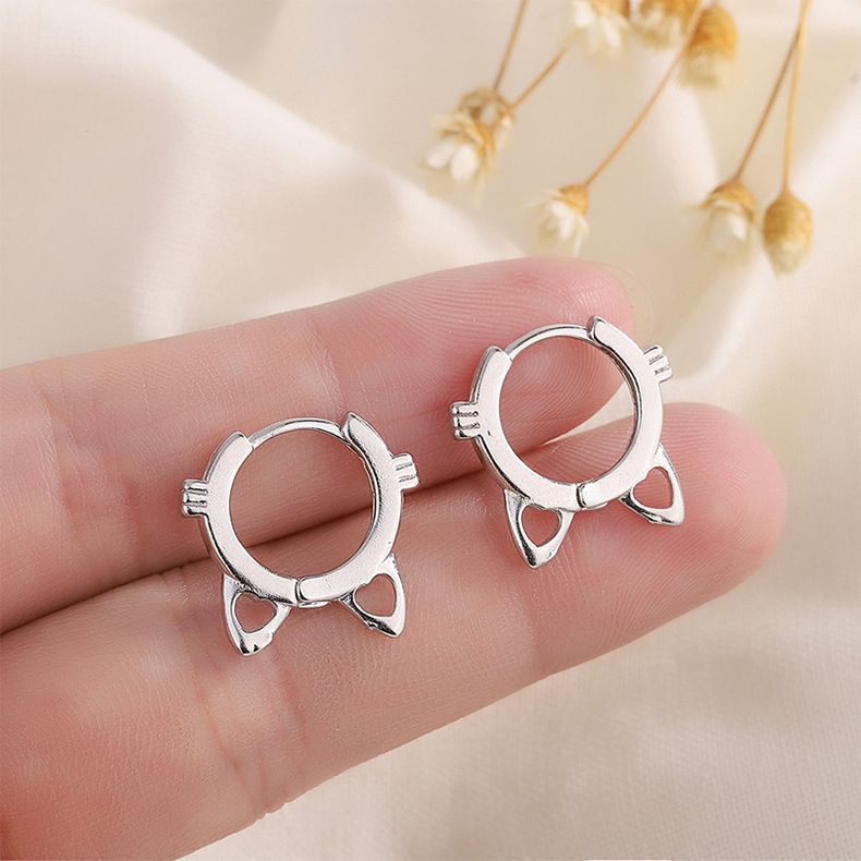 Fashion Cat Copper Plating Ear Studs 1 Pair display picture 4