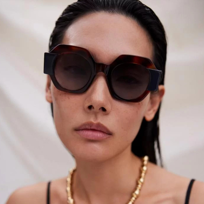 ラウンドカラーブロックサングラス 2025 新しいストリートスタイルファッション抗 UV サングラス女性のハイエンドパーソナライズされたインターネットセレブ|undefined