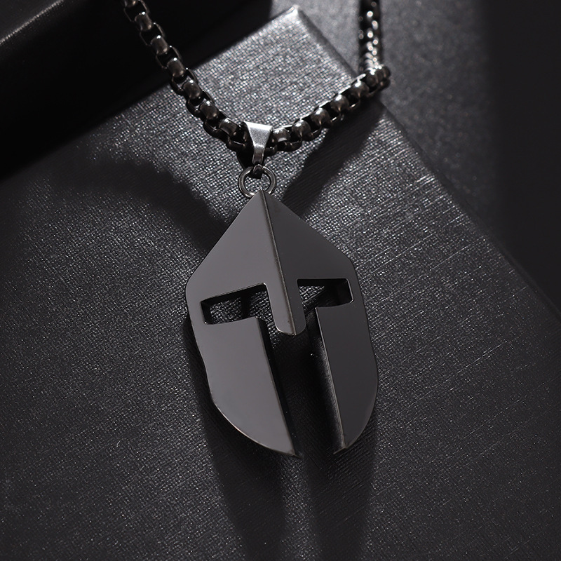 Herenketting met spartaanse krijger masker hanger van titanium_voghion.com
