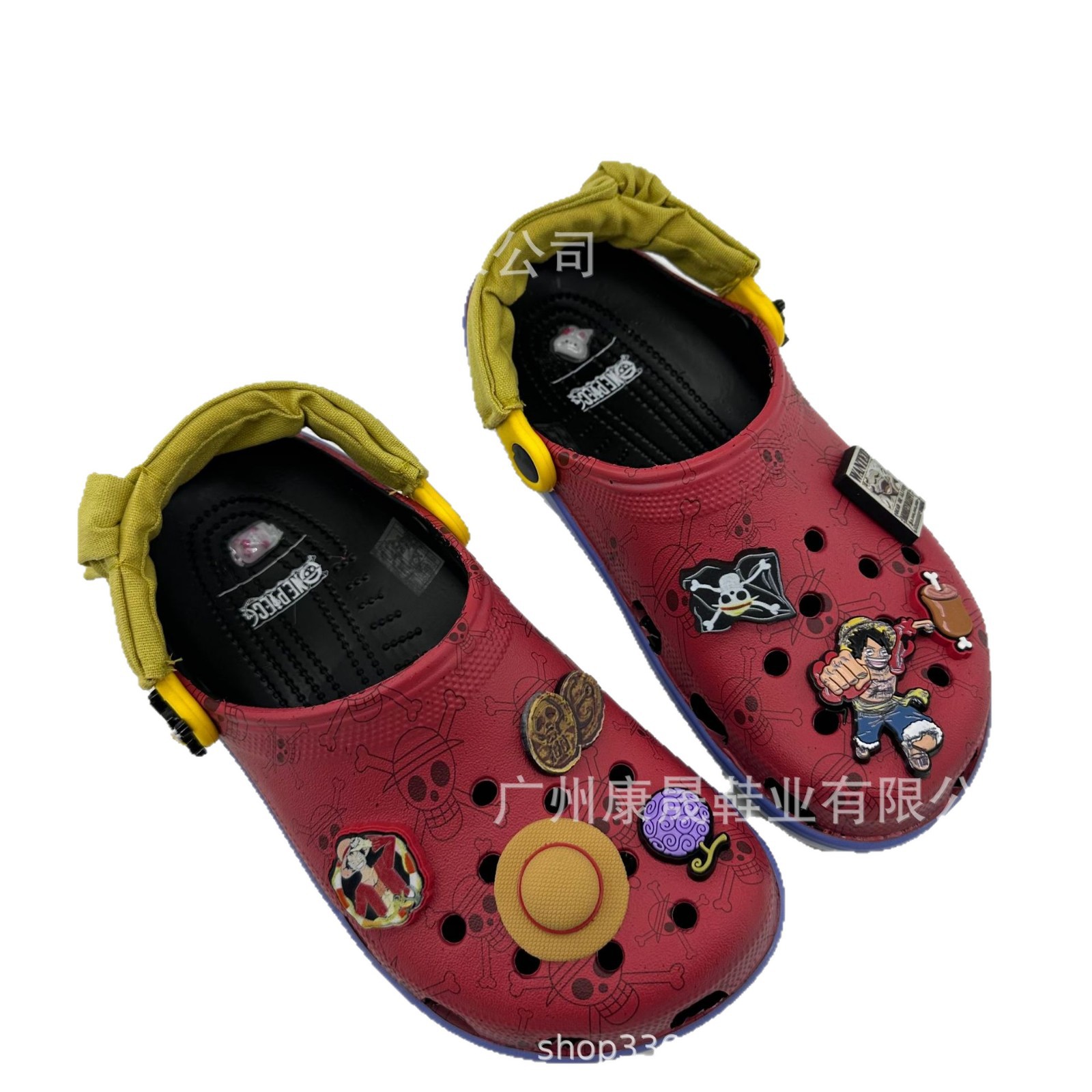 26 nuevos piratas Luffy zapatos de verano anti-desgaste zapatos de playa para hombres y mujeres zapatillas de playa cómodas al aire libre image 4