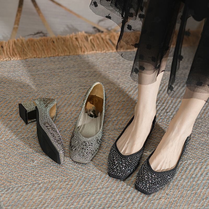2026 New Style Women's Square-Toe Chunky Heel Shoes with Rhinestones, French Fashion Mid-Heel Shallow Mouth Shoes, Versatile and Elegant, Suitable for Pairing with Skirts