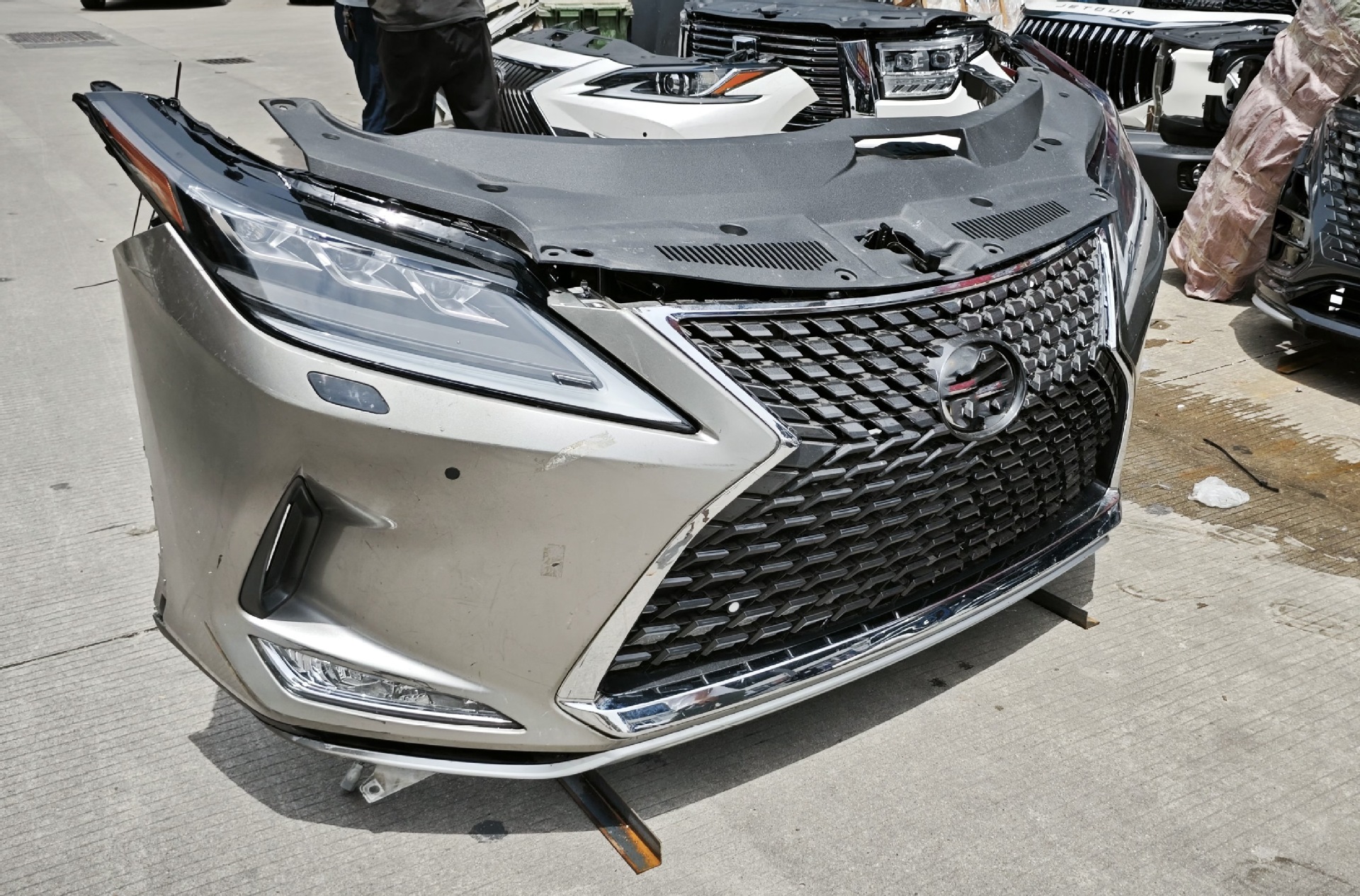 Suitable for Lexus Rx 350 300 450H Al20 Front Grille, Front Bumper, Front Nose