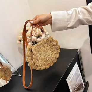 Wholesale Mori Holiday New High-value Woven Bag Women's Mobile Phone Crossbody Bag Single Shoulder Solid Straw Saddle Bag