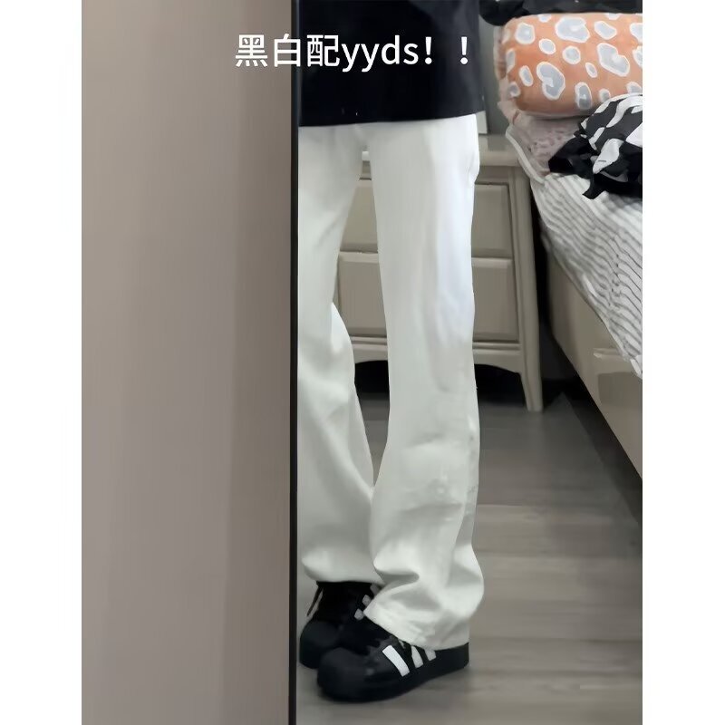 White Flared Jeans, Simple and Trendy, American High Street Style, Casual for Spring and Autumn, Washed for a Cool Look, Mid-Waist, Regular Fit for Students White Flared Jeans, Simple and Trendy, American High Street Style, Casual for Spring and Autumn, Washed for a Cool Look, Mid-Waist, Regular Fit for Students