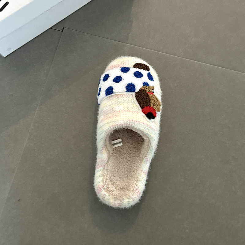 Zapatillas de lana de chicas trenzadas de otoño y invierno onduladas perros lindos dibujos animados lana casa zapatillas de algodón interior casuales