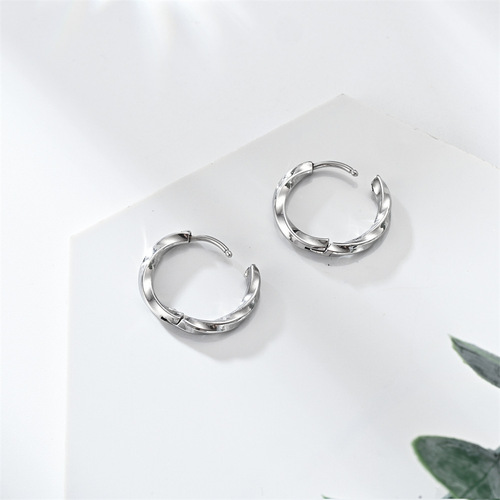 Men's niche personalized Korean-style trendy minimalist simple hoop earrings, Möbius loop earrings, stainless steel, titanium steel hoop earrings