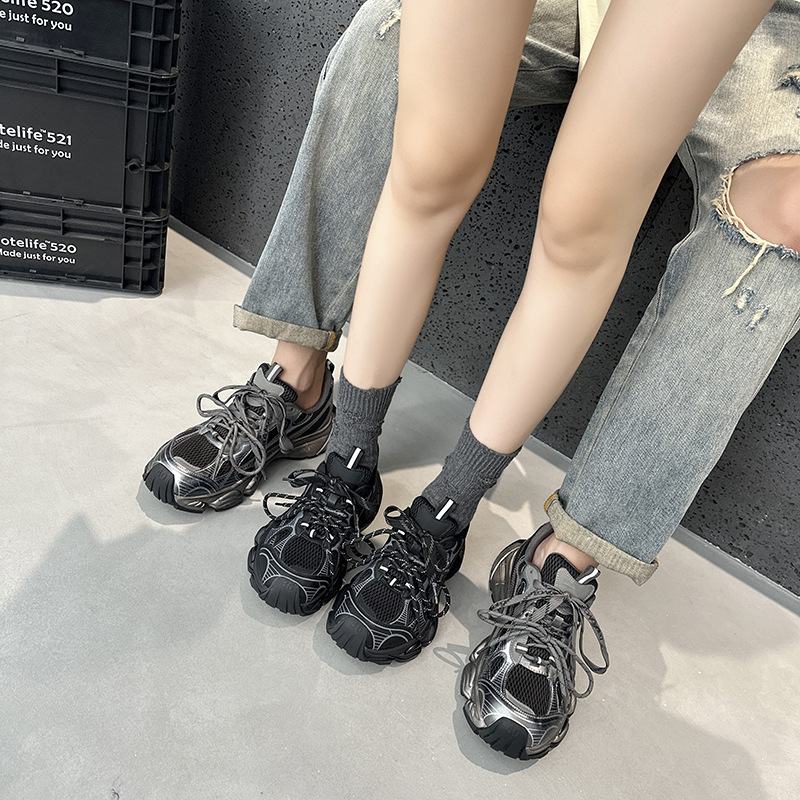 2025 New Autumn 14th Geration Dad M, Niche High-End Feel, Retro Distressed Thick-Soled Casual Shoes For Couples,_voghion.com