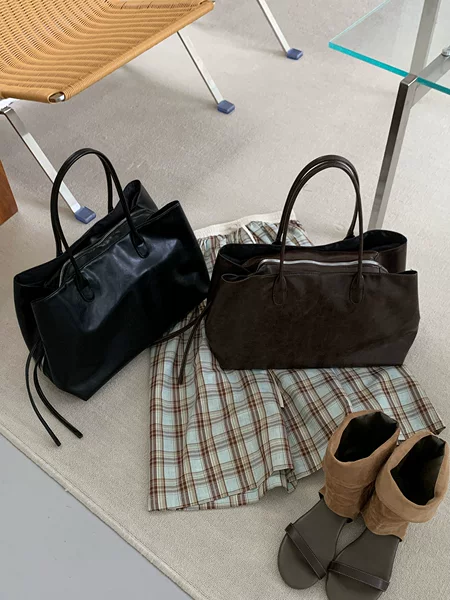 2026 Summer High-End Ins Style Simple Multi-Compartment Practical Versatile Large-Capacity Commuting Shoulder Handbag Tote Bag
