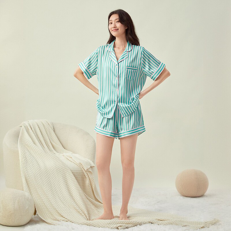 Secret Same Style Striped Jacquard Pajamas for Women, Short-Sleeve Shorts Ice Silk Set Loungewear Secret Same Style Striped Jacquard Pajamas for Women, Short-Sleeve Shorts Ice Silk Set Loungewear