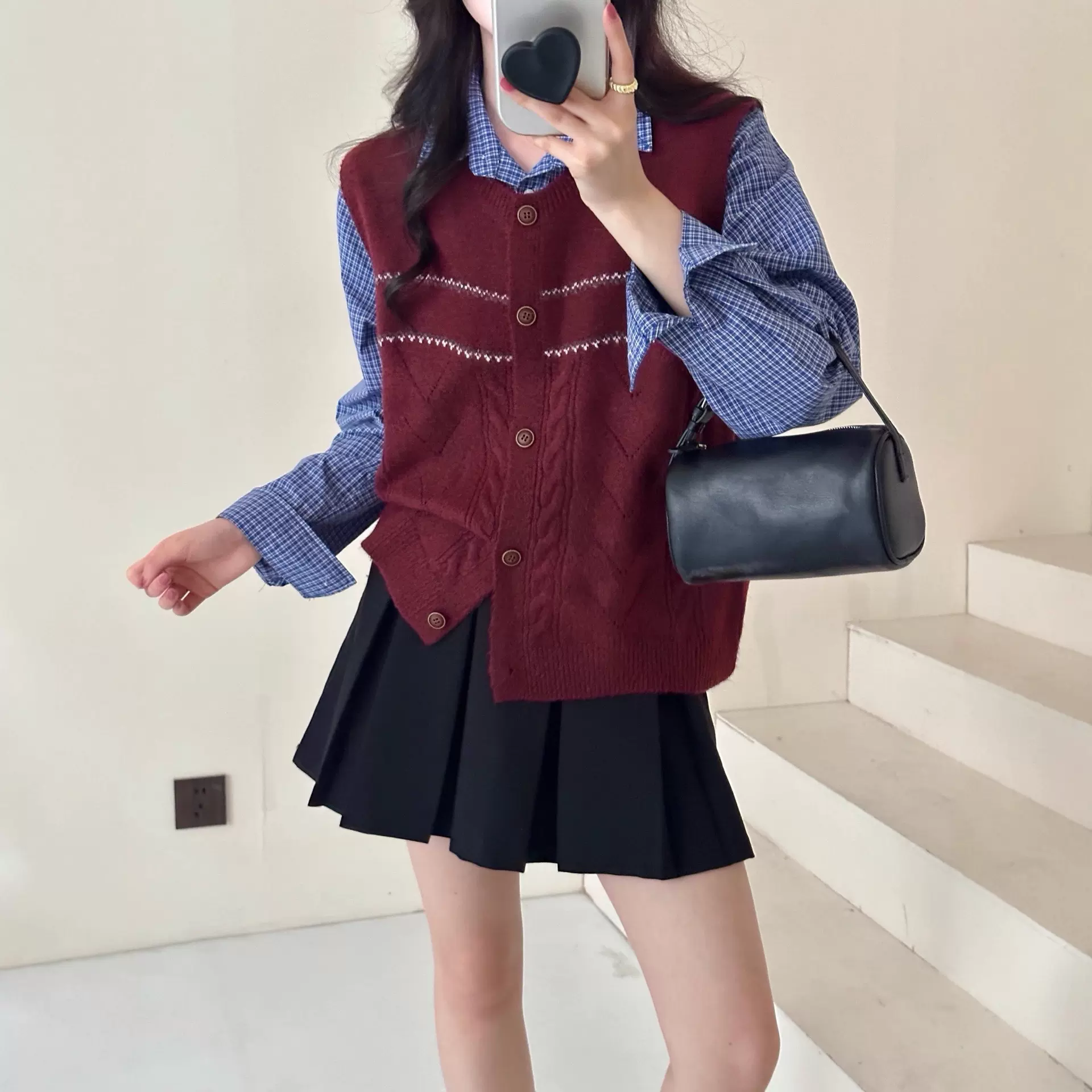 2025早秋新款韩系圆领针织开衫马甲女宽松复古无袖叠穿坎肩背心潮