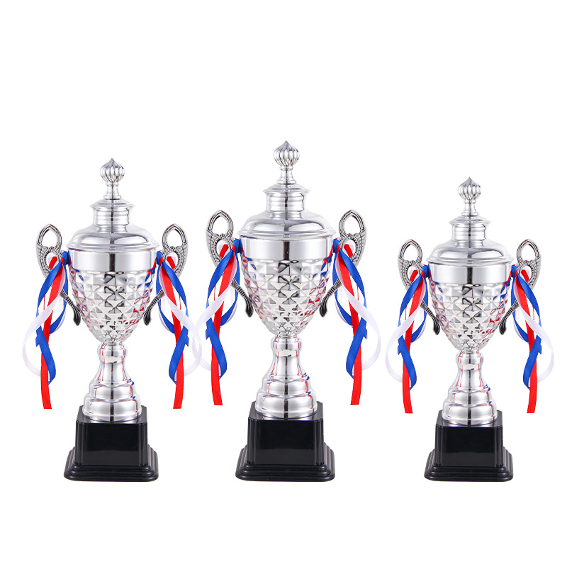 Fabricantes al por mayor creativos metales trofeos adornos artesanías regalos trofeos al por mayor fútbol partidos de baloncesto premios