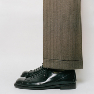 һ�����l��ʽ�͹���Ƥ���b�ٴ����e���ߺ��Ь���bЬ���g��Ь