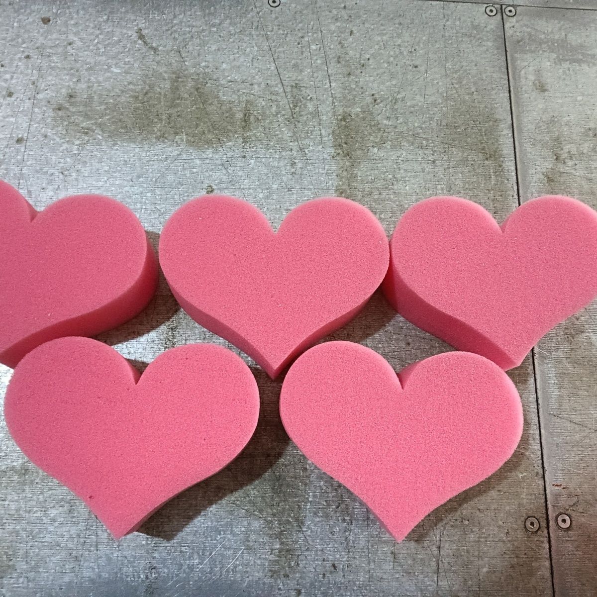 桃心海绵赠送礼物型心