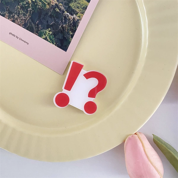 Question mark exclamation mark hairpin