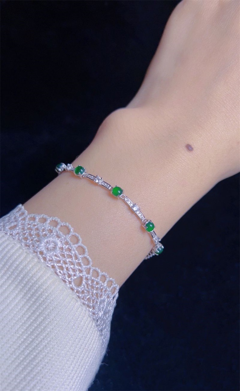 Vòng tay ngọc bích tự nhiên băng mặt trời 925 bạc dát mặt trứng bầu khóa an toàn chi tiết 47