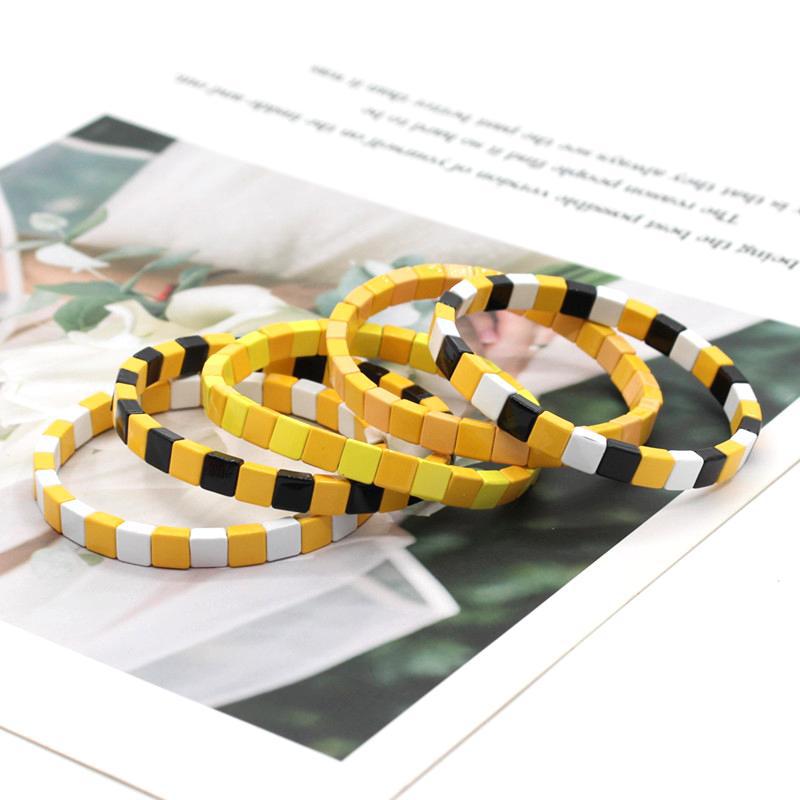 Colorful, Square Pattern 1 Piece Simple Style Colorful Square Alloy Enamel Beaded Stoving Varnish Women's Bracelets