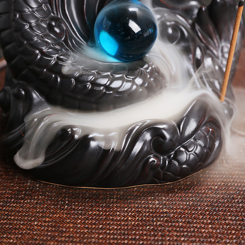 Original classic Chinese dragon reverse flow incense burner creative ceramic large dragon playing beads incense burner home furnishings wholesale