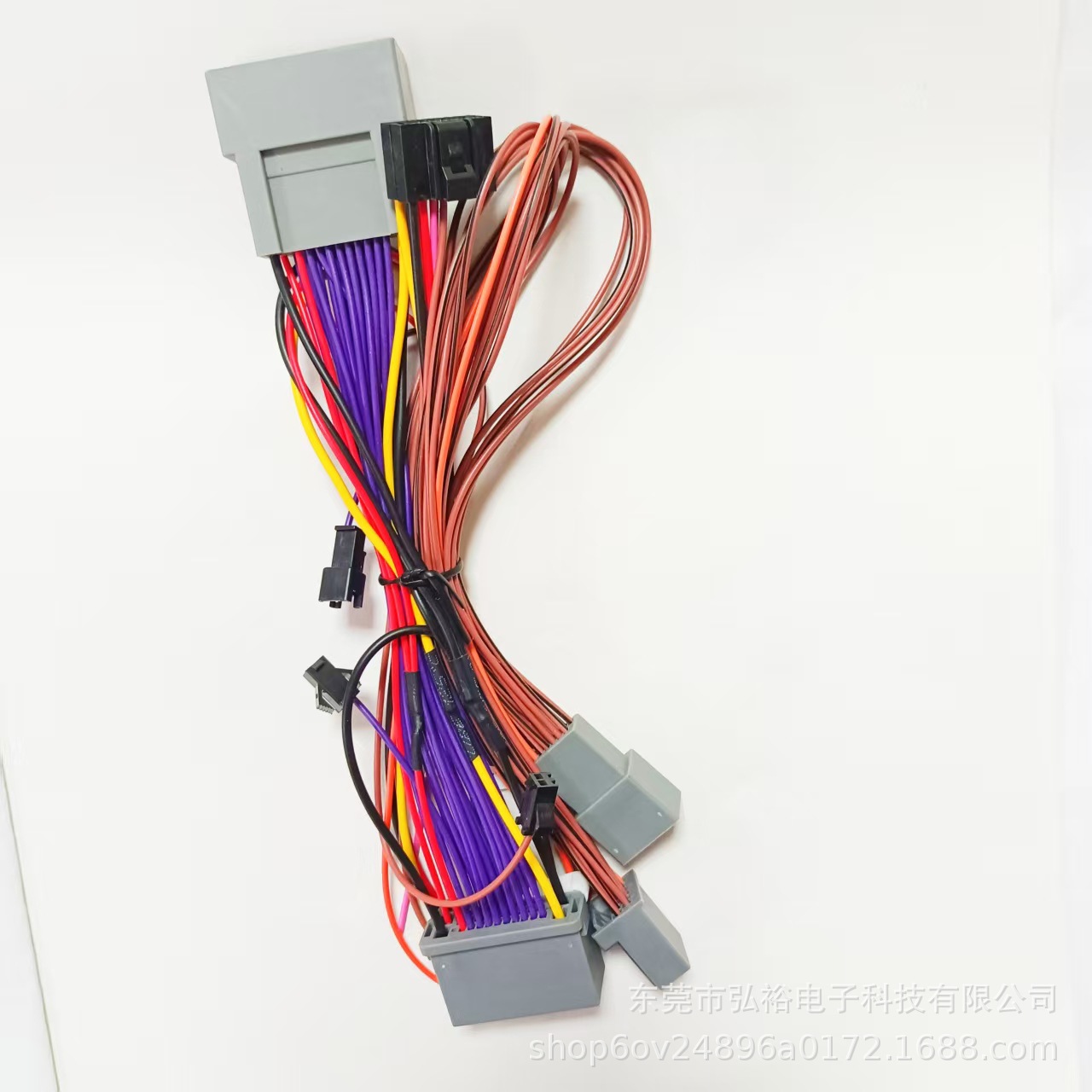 The Eighth-Generation Accord Mid-Range Model Comes with an Android Large-Screen Navigation Power Cable and Protocol Cable (Palmcom 16P Tail Cable)