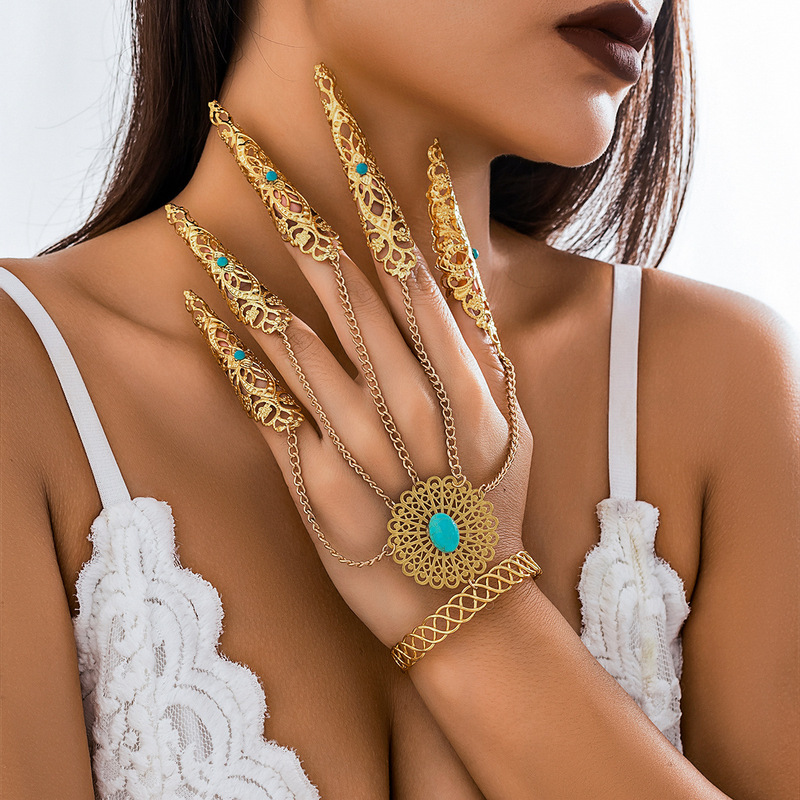 European and American Gothic Style Turquoise Finger Bracelet Retro Halloween Ghost Punk Tapered Nail Chain Ring Accessories European and American Gothic Style Turquoise Finger Bracelet Retro Halloween Ghost Punk Tapered Nail Chain Ring Accessories