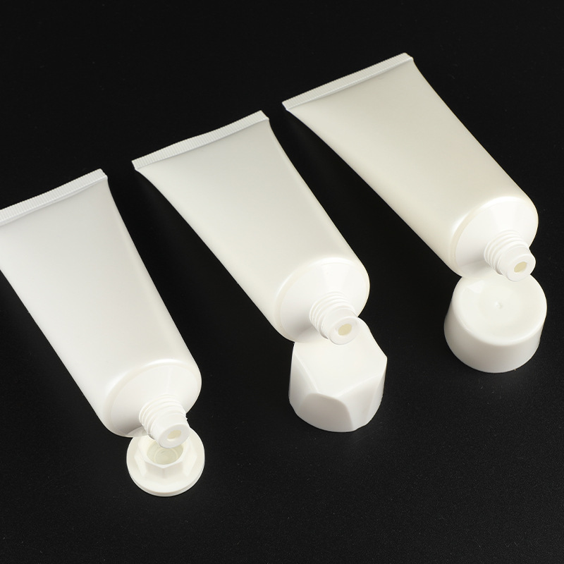化粧品ソフトチューブ 20ml-100ml フリップキャップ洗顔料用シール付きソフトチューブ PE化粧品オフセット印刷ソフトチューブ包装材|undefined