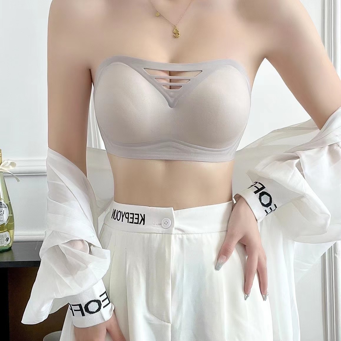 Ropa interior de tubo sin tirantes antideslizante de gelatina hueca