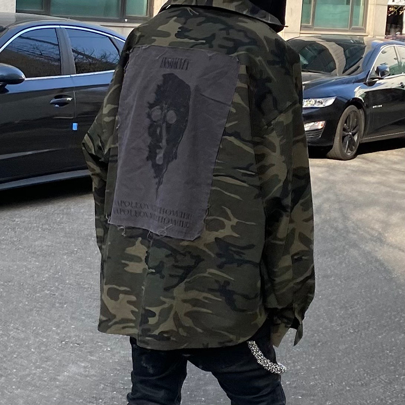 Calle undermycar lavado viejo oscuro Plaid Patch camuflaje hombres delgados y mujeres camisa casual suelta moda