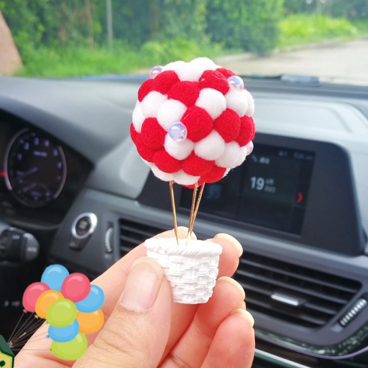 [Globo aerostático] Adornos de coche, decoración de coche, corazón de niña, pompón, lindo coche, accesorios interiores, celebridades de Internet