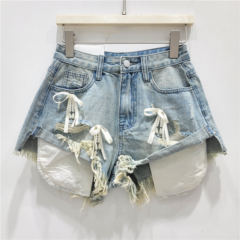 Pantalón Corto de Mezclilla de Talle Bajo con Detalle Desgastado para Verano