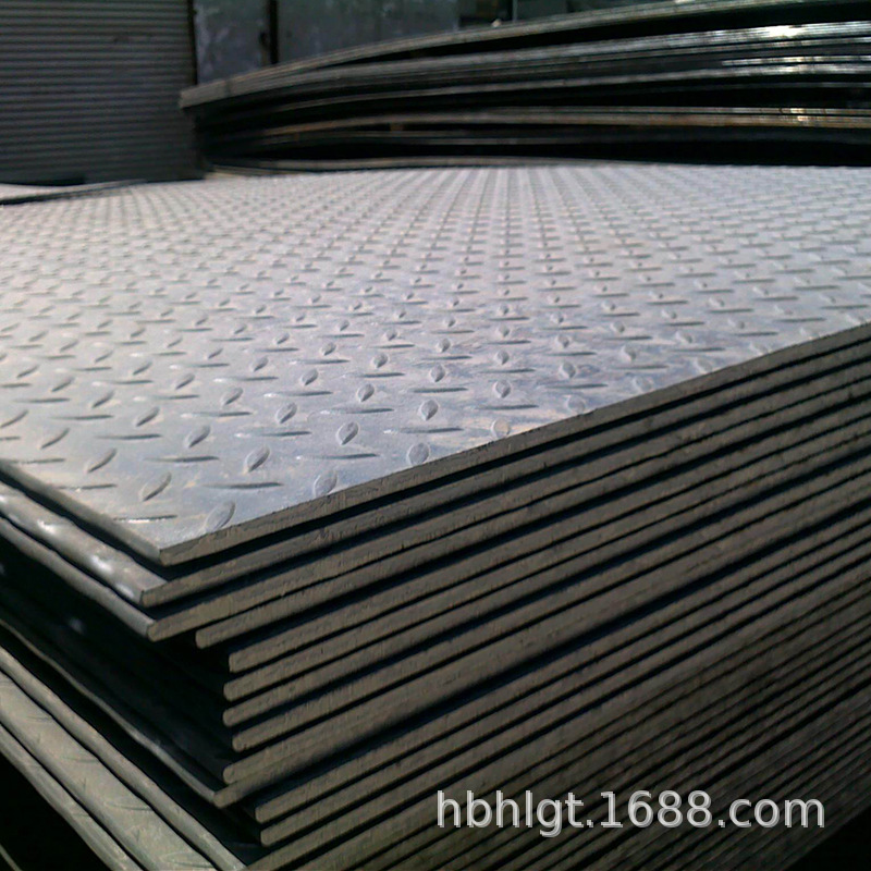 泓洛供应Q345花纹板 4.75*1250*6000花纹板切割加工防滑花纹板厂
