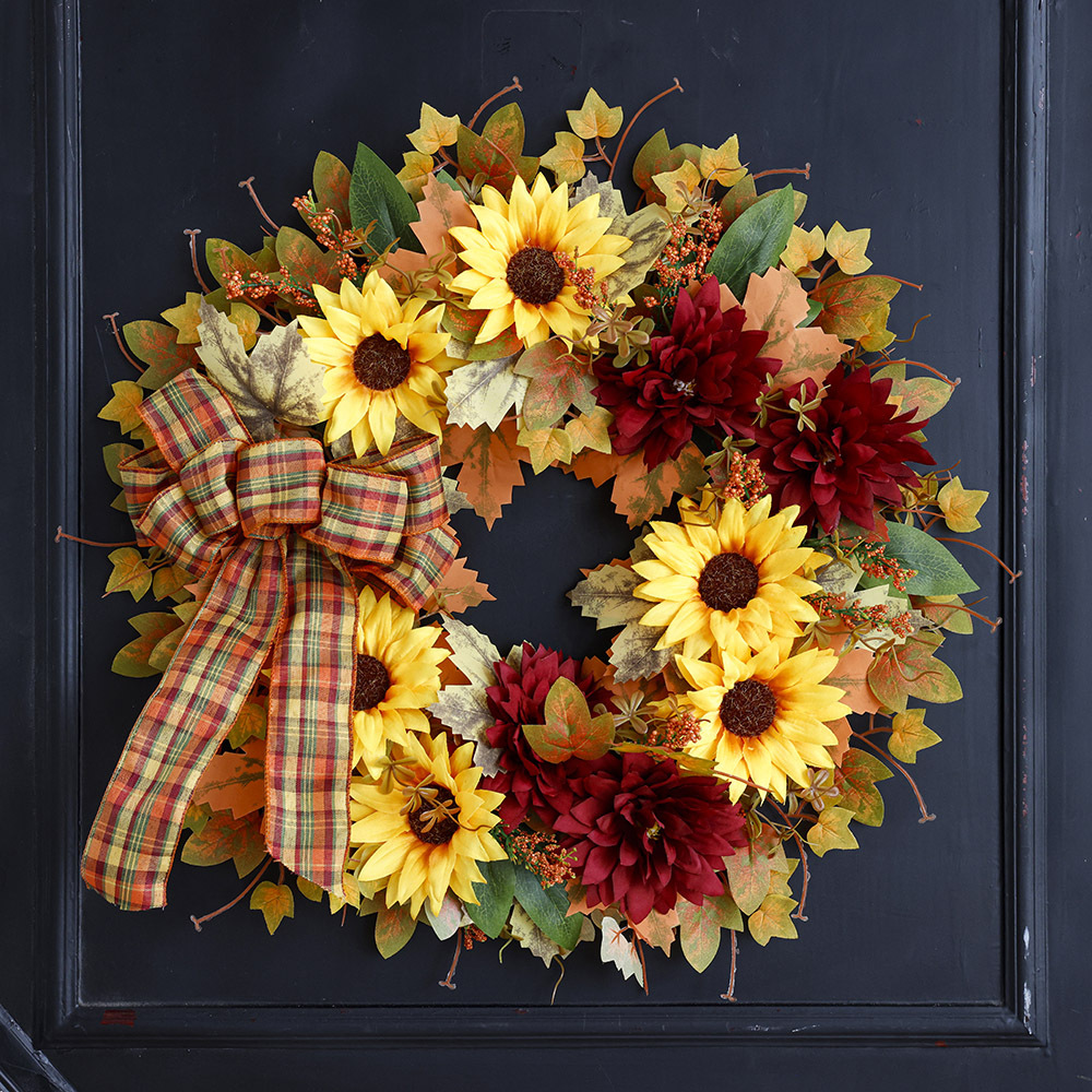 Country autumn decorations for home use