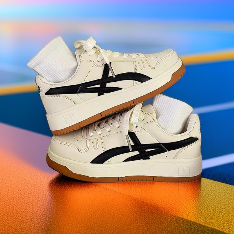 Scarpe da uomo suola spessa maggiorata color crema scarpe basse bianche da uomo estate versatile tendenza delle sneakers sportive per allenamento morale di nicchia_voghion.com