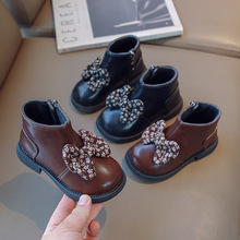 女童小皮鞋2023冬季新款公主鞋儿童加绒洋气小童短靴宝宝软底二棉