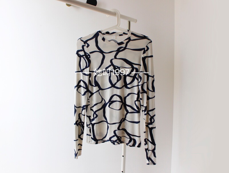 Recommended Refreshing, Soft and Highly Elastic Abstract Art Style Sun Protection Long-Sleeved T-Shirt for Self-Retention