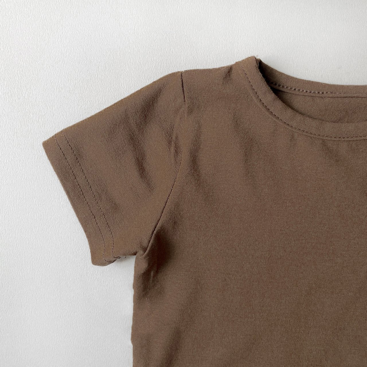 INS Corea del Sur 2022 nuevo bebé manga corta verano niños y niñas bebé cuello redondo dulce color sólido pequeño claro manga superior