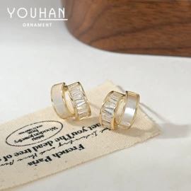 耳钉;项链;手链