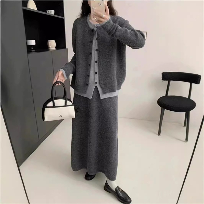 秋冬新款针织套装裙女时尚假两件撞色开衫上衣+半身裙休闲两件套