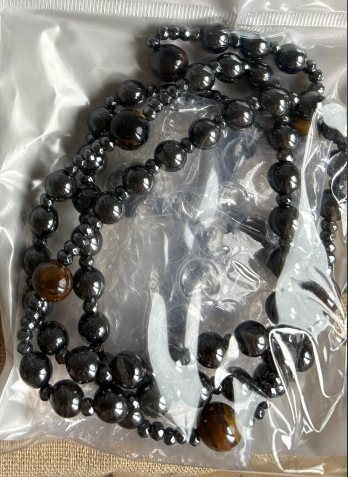 2022 verano nuevo transfronterizo negro natural cuentas redondas cadena larga negro Ball piedra Cruz Rosario collar de los hombres al por mayor