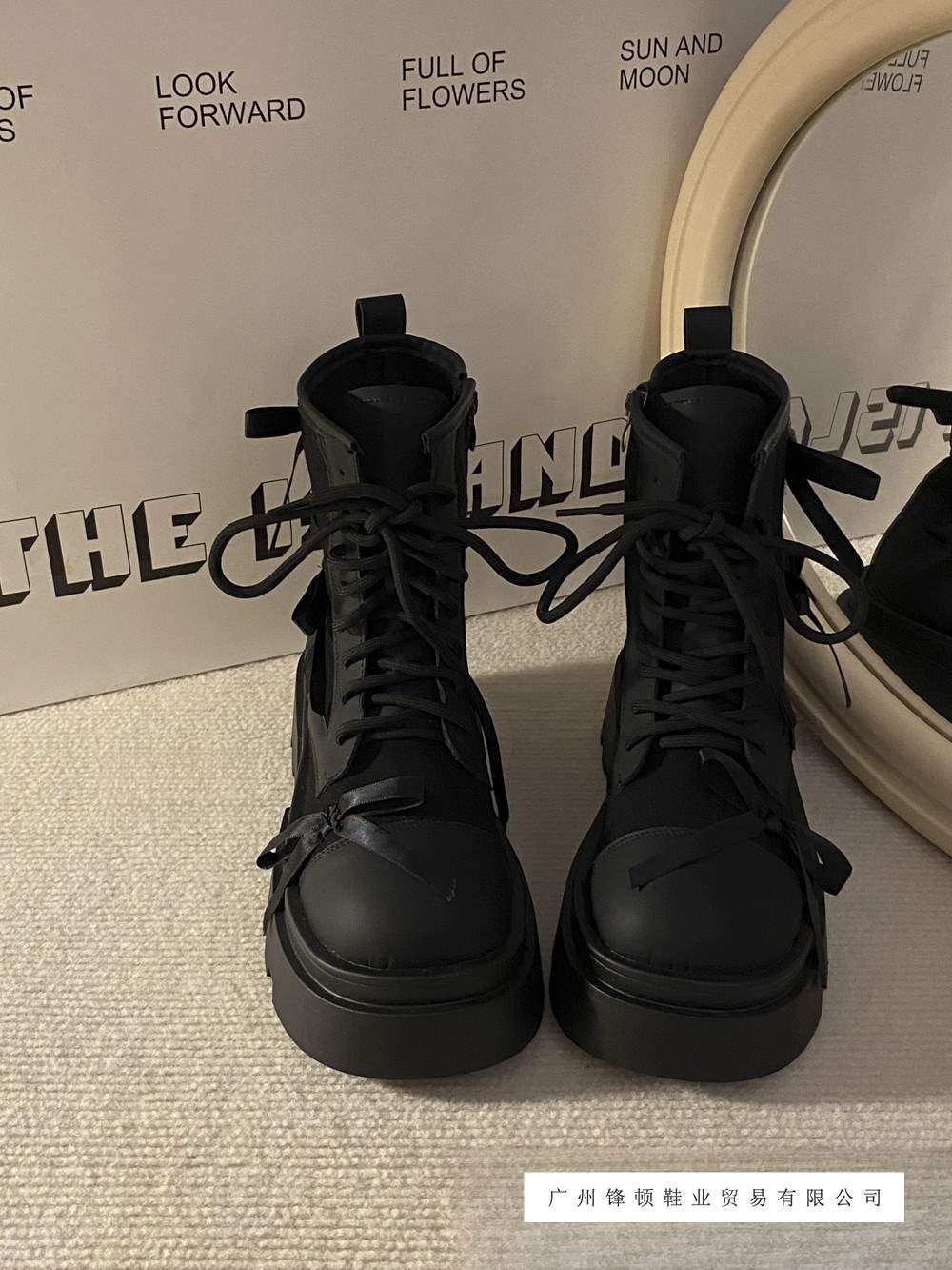 Yesday Retro Niche Versatile Round-Toe Thick-Soled Boots for Women 2025 Autum New Bow Color-Blocked Short Boots