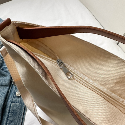 Canvas bag for women, large capacity, niche design, popular texture handbag, commuter college student class diagonal bag trendy