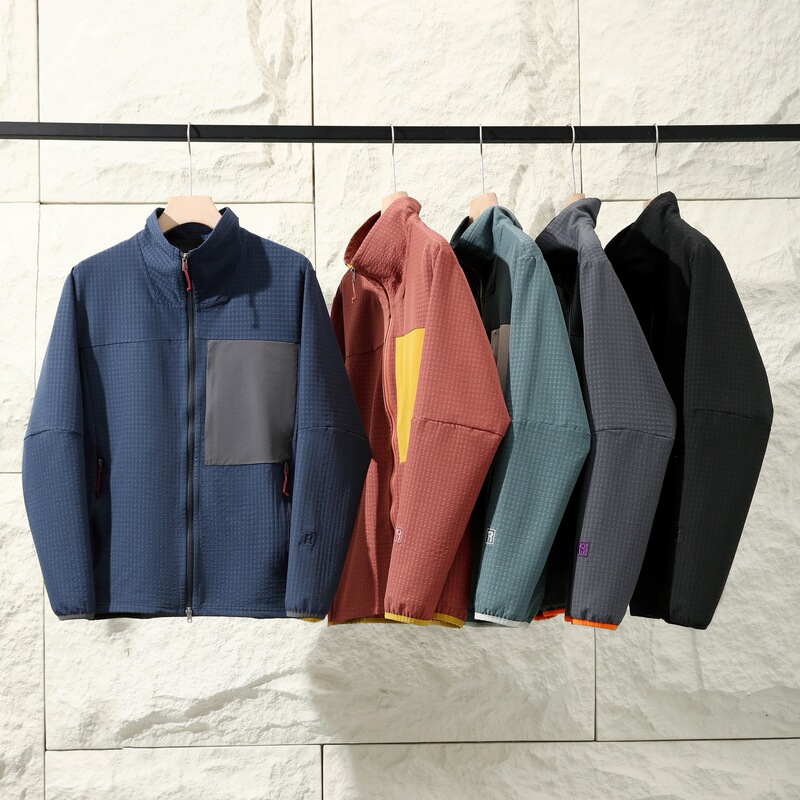 2025 Autumn and Winter Replacement R2 Series Men and Women Couples Spring New Outdoor Soft Shell Fleece Jacket