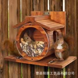 跨境木质松鼠喂食器壁挂户外鸟类投食器花园庭院宠物喂器两侧喂食