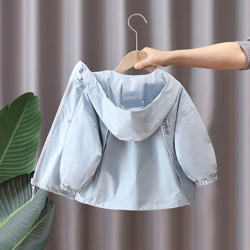 7623 Chaqueta cortavientos con capucha para niños Primavera y otoño 2025 Nuevo estilo para niños Chaqueta de moda de primavera