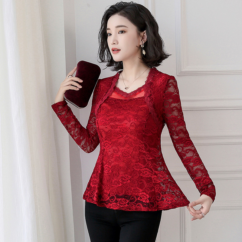 Real Shot of 2025 Spring New Style Plus-Size Elegant Waist-Cinching Slimming Long Lace Blouse for Women, Solid Color Base Shirt for Mothers